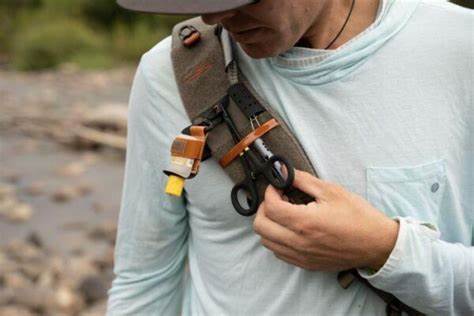 Fishpond Summit Sling Bag