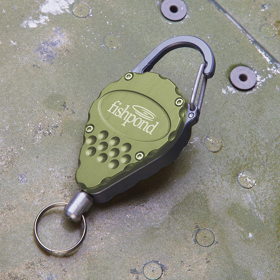 Fishpond Arrowhead Retractor